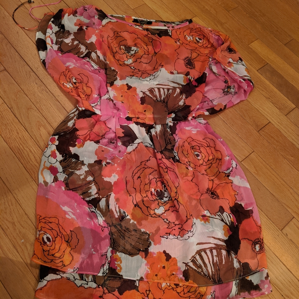 Gorgeous floral drape-y dress